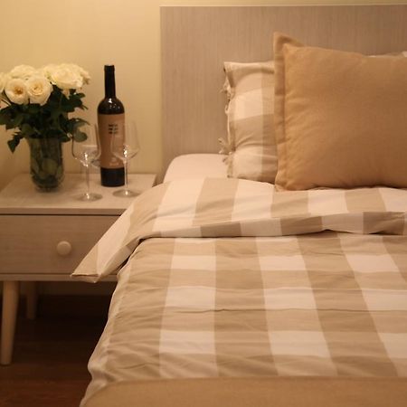 Bed&Breakfast Kod Smilje Belgrado Quarto foto
